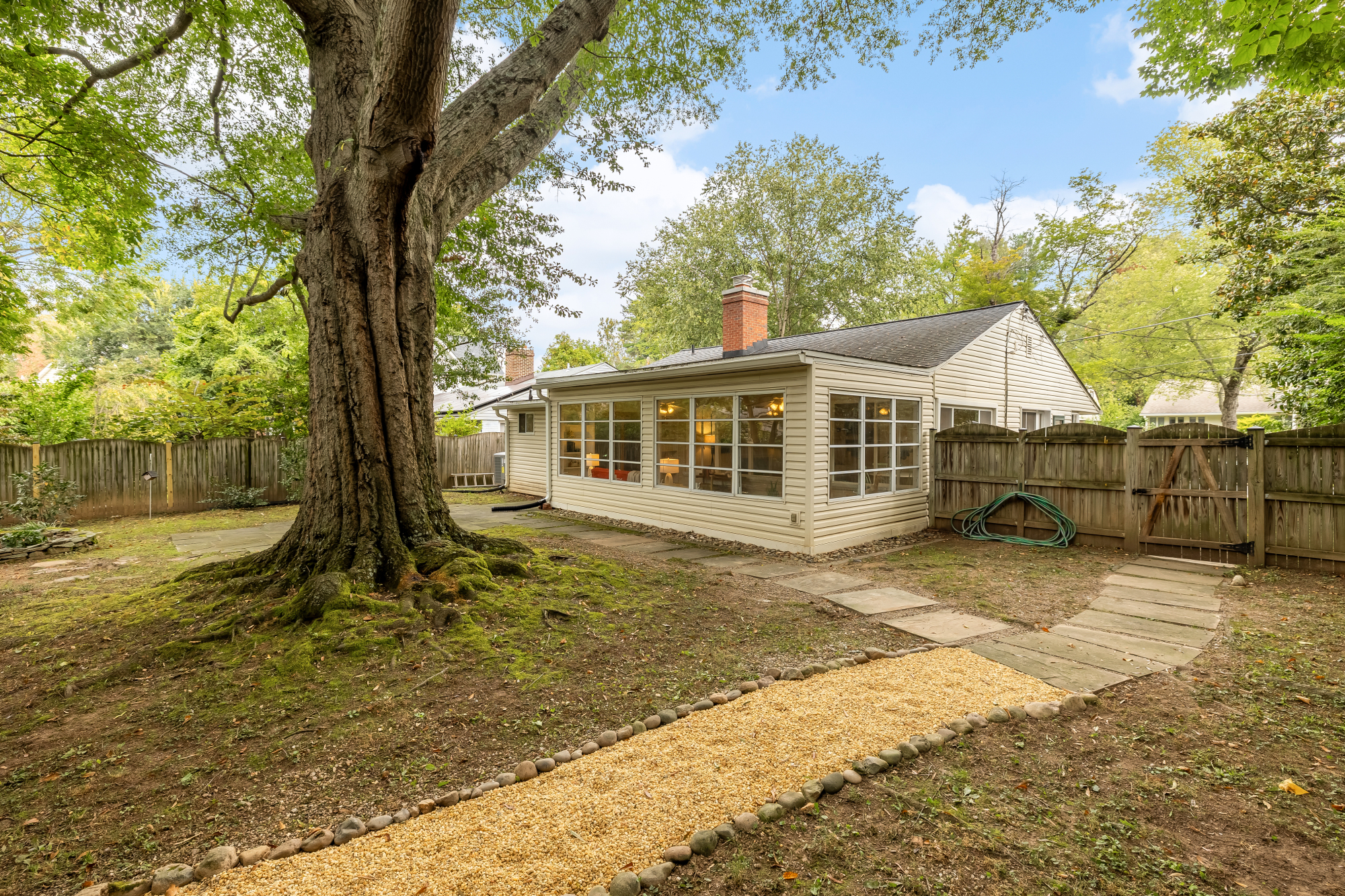 4806 Edgefield Road_Backyard